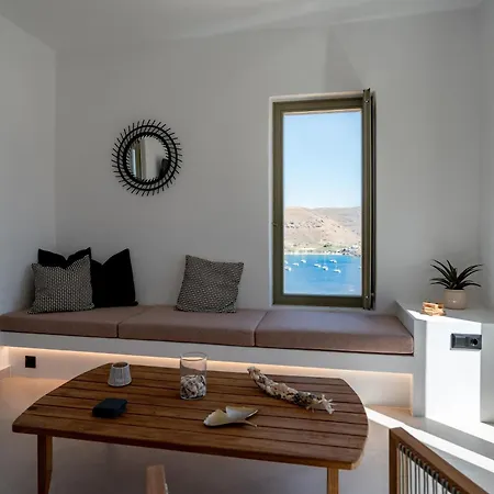 Ξενοδοχείο με διαμερίσματα Petroto Κύθνος