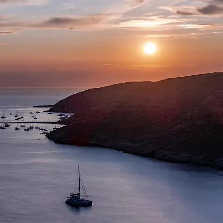 Ξενοδοχείο με διαμερίσματα Petroto 3*