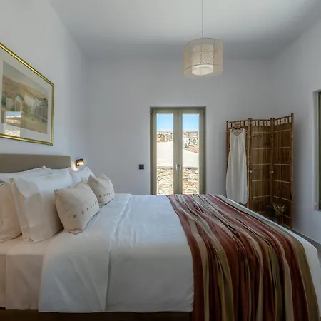 Ξενοδοχείο με διαμερίσματα Petroto 3*