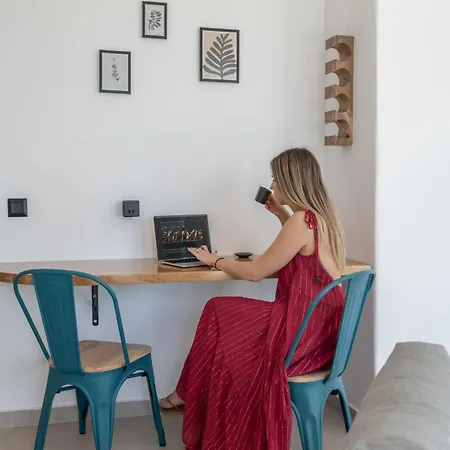 Apart Otel Petroto